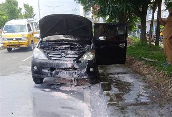 Bau Terbakar Dari Mesin